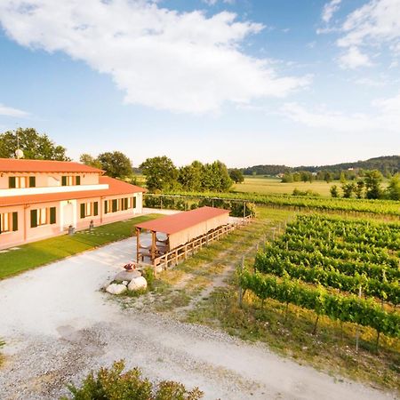 Agriturismo Cascina Roveri モンツァンバーノ エクステリア 写真