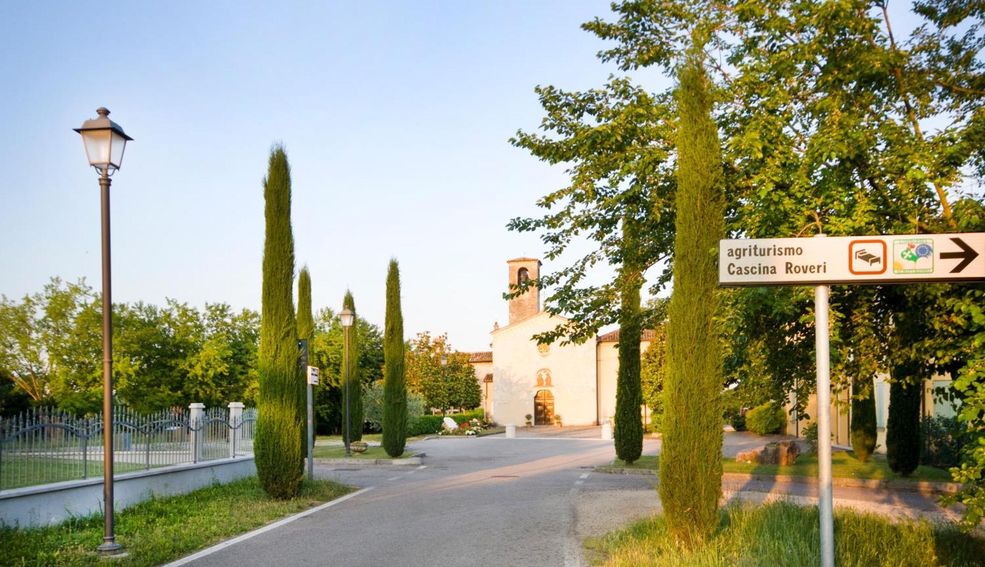 Agriturismo Cascina Roveri モンツァンバーノ エクステリア 写真