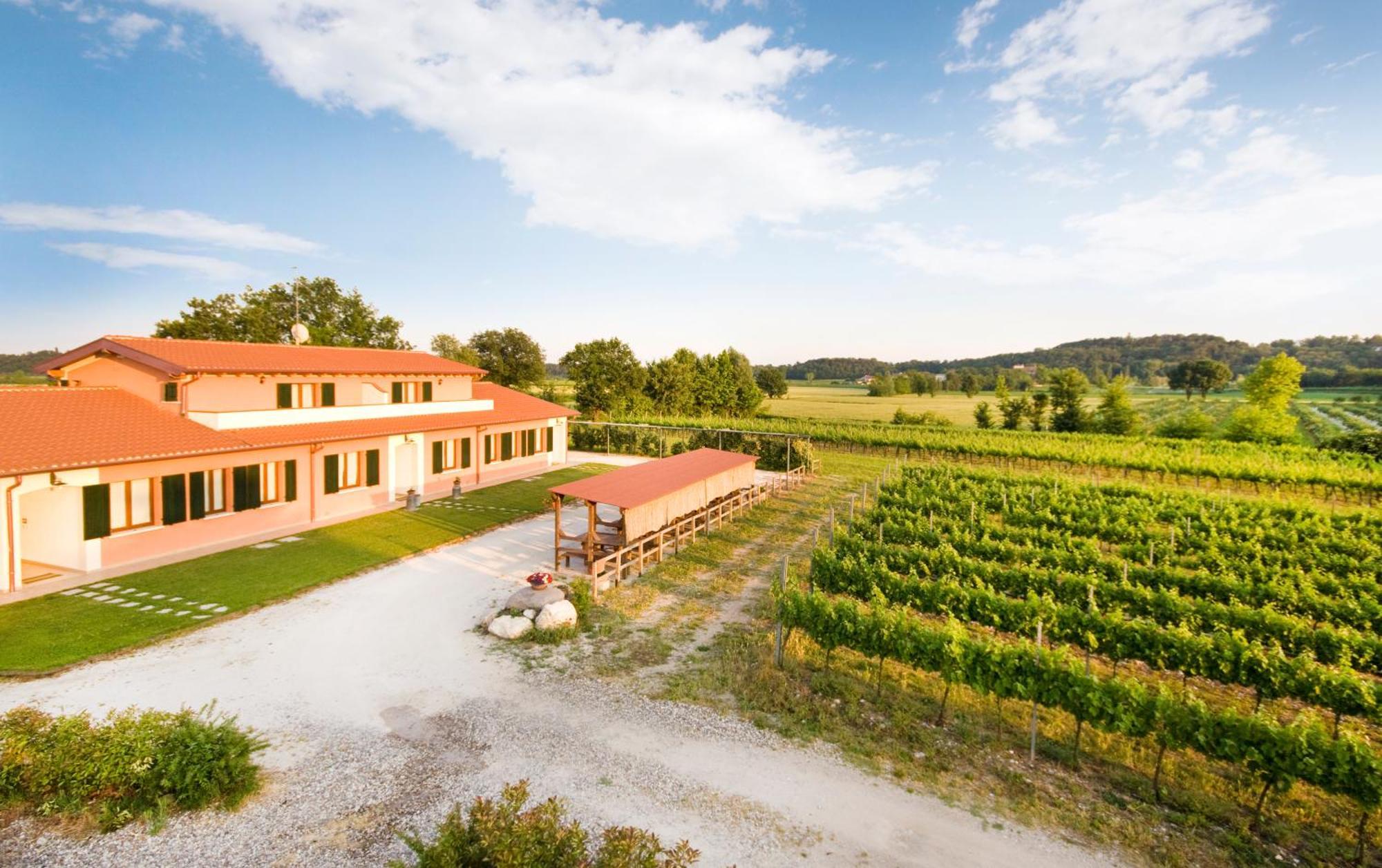 Agriturismo Cascina Roveri モンツァンバーノ エクステリア 写真