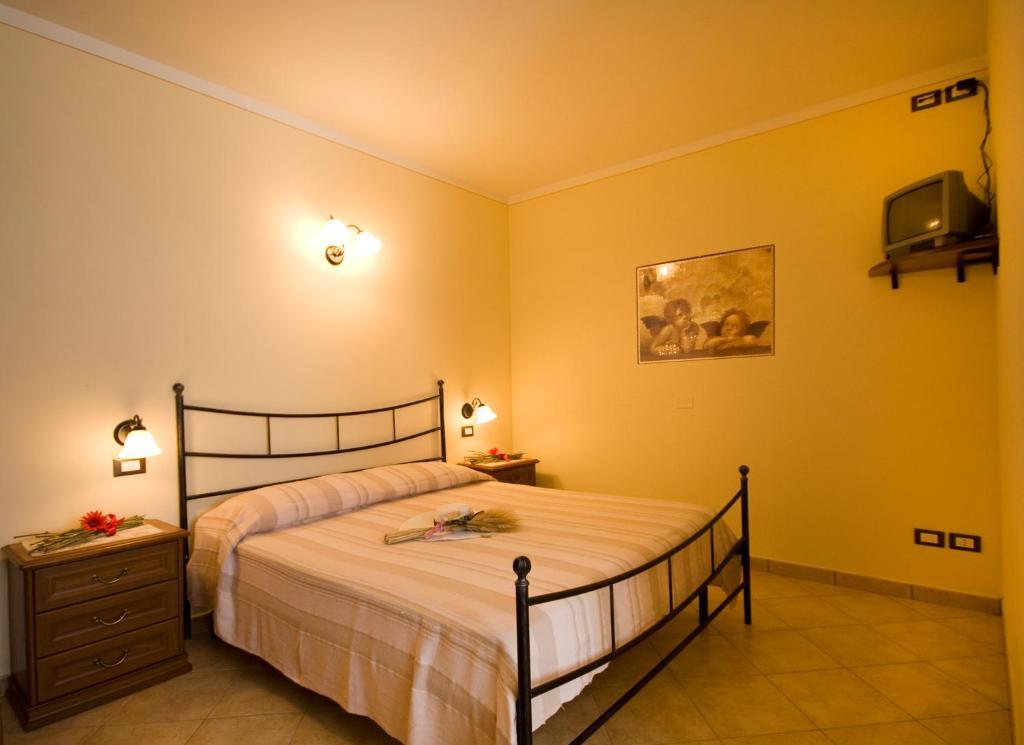 Agriturismo Cascina Roveri モンツァンバーノ 部屋 写真